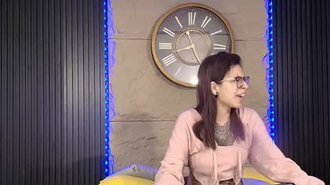 Emily online show from 04-11-26, 04:50