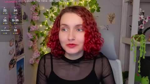 Snapshot of emily_lune chatting on 02-12-26, 03:18 Emily online show from 02-12-26, 03:18