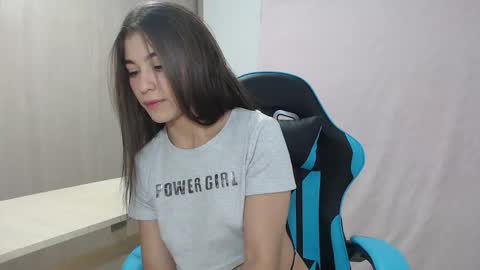 emily_mikelhot online show from 12-03-25, 10:13