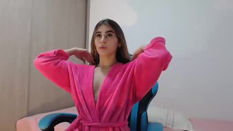 emily_mikelhot online show from 04-01-26, 07:31