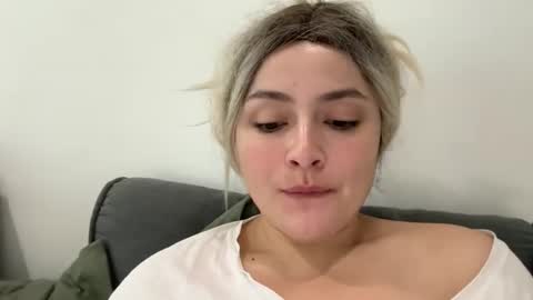 emily_morning_dew online show from 09-09-25, 05:40