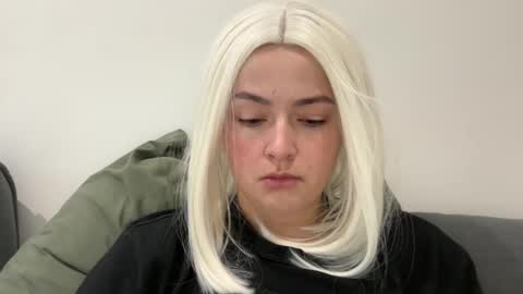 emily_morning_dew online show from 11-09-25, 06:12