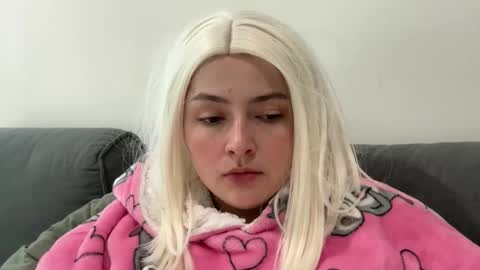 emily_morning_dew online show from 11-14-25, 12:04