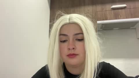 emily_morning_dew online show from 12-14-25, 09:25