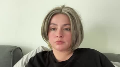 emily_morning_dew online show from 06-02-26, 01:24