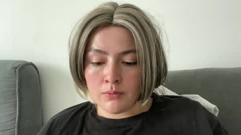 emily_morning_dew online show from 06-03-26, 08:06