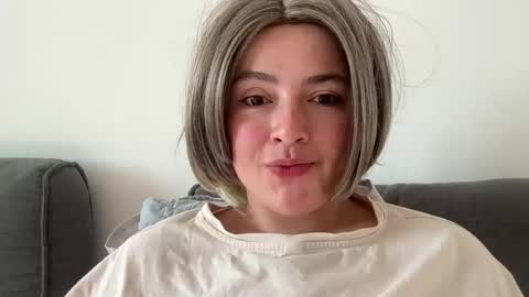 emily_morning_dew online show from 07-15-26, 04:40