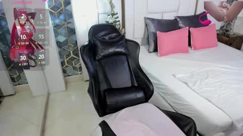 Emily online show from 12-04-25, 09:23