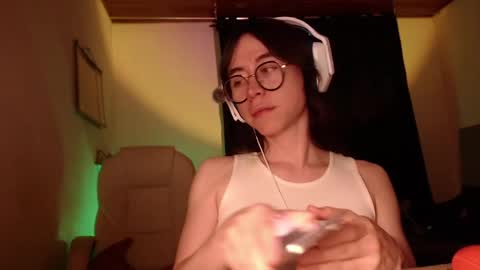 emily_pearl_ online show from 12-08-24, 01:35