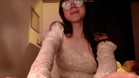 emily_pearl_ online show from 12-15-24, 11:42