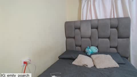 Snapshot of emily_poarch chatting on 01-30-25, 10:41 emily online show from 01-30-25, 10:41