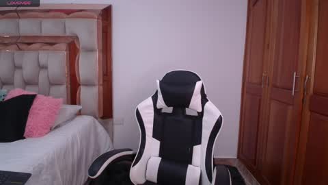 emily online show from 04-26-26, 11:02