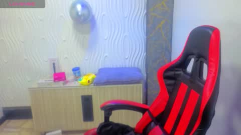       online show from 11-29-25, 12:19