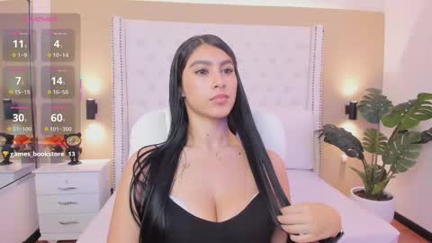 Snapshot of emily_roux chatting on 11-29-25, 04:48 EMILY online show from 11-29-25, 04:48