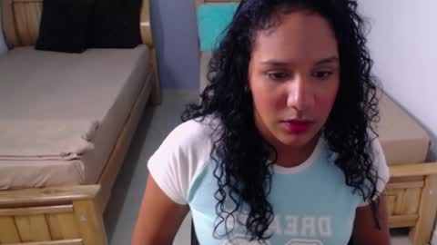 emily_russell_ online show from 09-16-25, 04:57