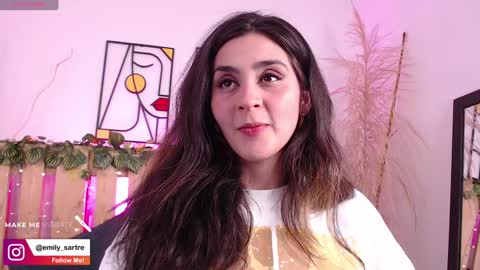 Snapshot of emily_sartre chatting on 01-18-25, 04:59 Emilly online show from 01-18-25, 04:59