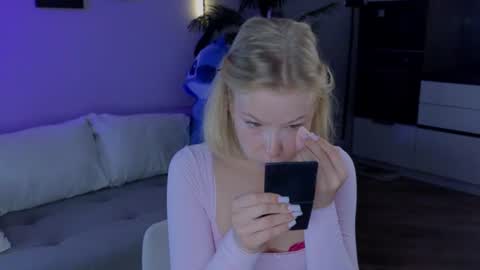 emily shepard online show from 08-05-26, 03:20