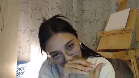 Snapshot of emily_smith29 chatting on 12-20-24, 12:41 emi online show from 12-20-24, 12:41