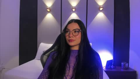 Snapshot of emily_tolson chatting on 05-20-26, 07:53 emily_tolson online show from 05-20-26, 07:53