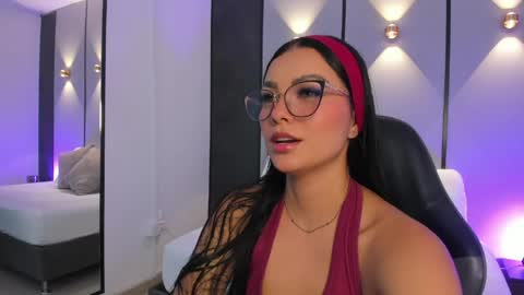 Snapshot of emily_tolson chatting on 05-22-26, 07:41 emily_tolson online show from 05-22-26, 07:41
