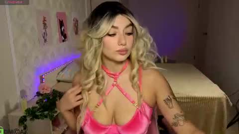 Emily online show from 06-18-26, 08:14