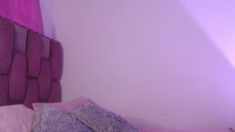 emily_w2 online show from 05-05-26, 03:36