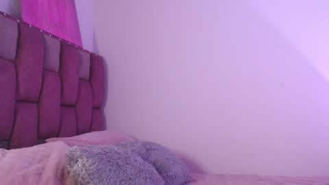 emily_w2 online show from 05-21-26, 04:08
