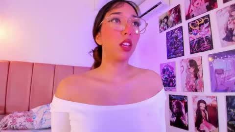 emily_walker4 online show from 12-23-25, 03:59