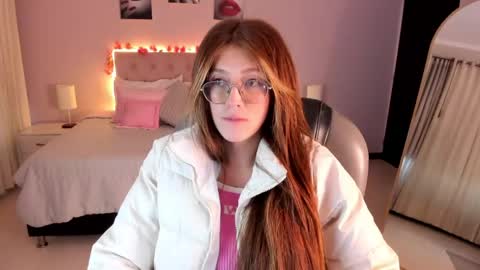 emily_warren__ online show from 04-29-26, 08:04