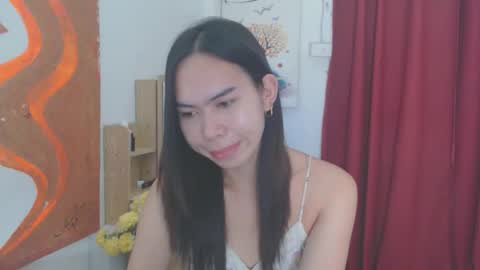 Snapshot of emily_xo143 chatting on 05-13-26, 01:30 emily_xo143 online show from 05-13-26, 01:30