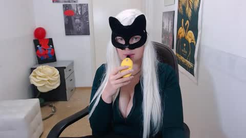 Emily online show from 02-19-25, 04:22