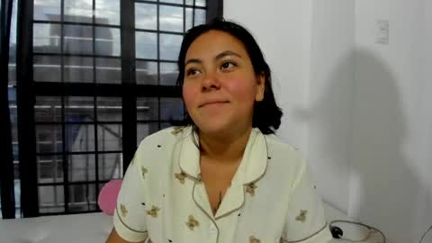 Snapshot of emilyblack_1 chatting on 05-03-26, 10:27 Emily online show from 05-03-26, 10:27