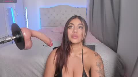 Snapshot of emilyborch chatting on 06-19-26, 03:44 emilyborch online show from 06-19-26, 03:44