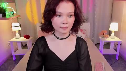Snapshot of emilychaves chatting on 06-30-26, 08:37 Emilyhaves online show from 06-30-26, 08:37