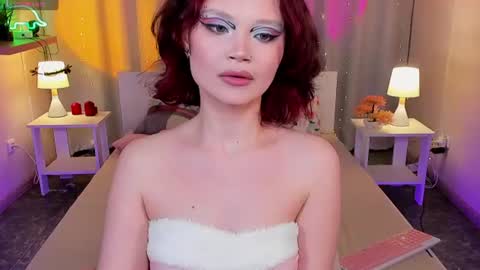 Snapshot of emilychaves chatting on 07-06-26, 05:04 Emilyhaves online show from 07-06-26, 05:04