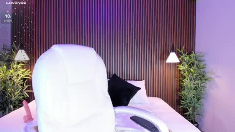 Emily  online show from 03-06-25, 04:30