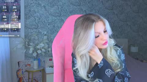 Snapshot of emilydancee chatting on 02-01-25, 05:28 emilydancee online show from 02-01-25, 05:28