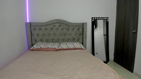 Camila online show from 01-07-25, 06:05