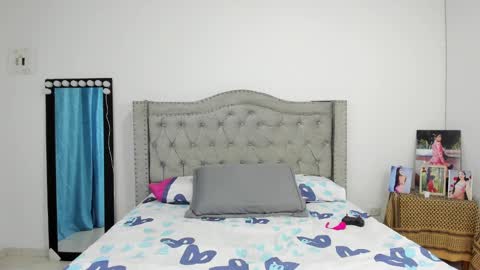 Camila online show from 02-24-25, 06:49