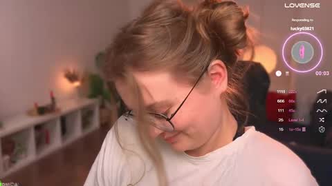 Emily  online show from 03-02-25, 03:37