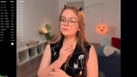 Emily  online show from 11-01-25, 12:18