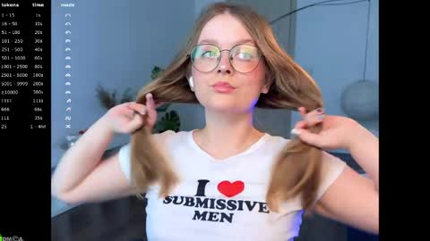 Emily  online show from 03-29-26, 01:11