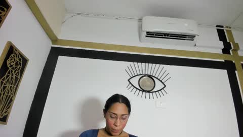 Emily online show from 09-28-25, 11:26