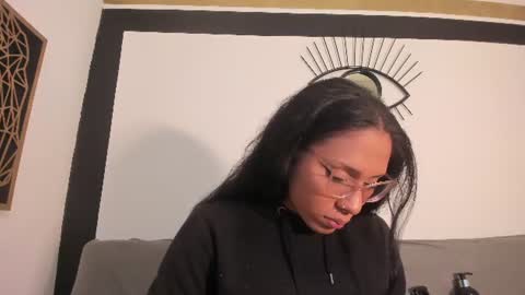 Snapshot of emilygomezz chatting on 06-09-26, 11:22 Emily online show from 06-09-26, 11:22