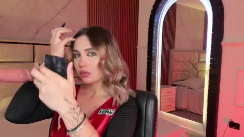 Snapshot of emilyhendrix_ chatting on 02-04-26, 02:23 Emily Hendrix online show from 02-04-26, 02:23