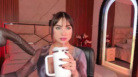 Snapshot of emilyhendrix_ chatting on 02-28-26, 01:45 Emily Hendrix online show from 02-28-26, 01:45