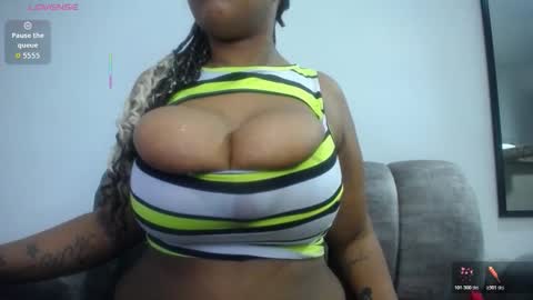 Snapshot of emilyhines__ chatting on 01-16-26, 12:47 Emilyhines online show from 01-16-26, 12:47