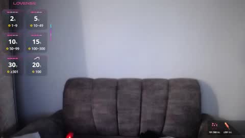 Snapshot of emilyhines__ chatting on 02-12-26, 09:43 Emilyhines online show from 02-12-26, 09:43