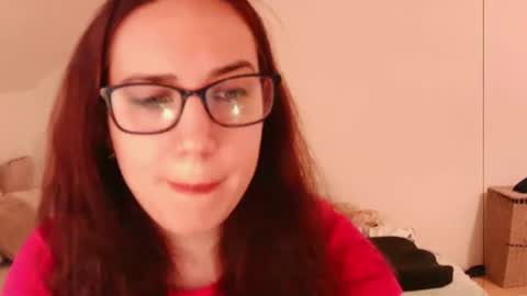 Emily online show from 07-08-26, 12:31