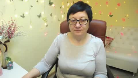 Emily online show from 04-28-26, 06:51